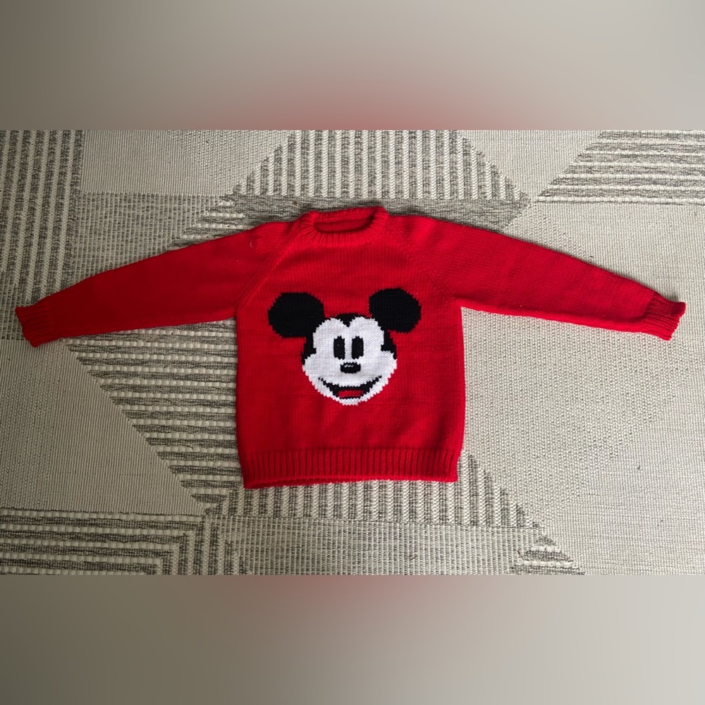 Vintage DisneyLand MickeyMouse Sweater